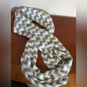 Gray and White Chevron Knit Scarf